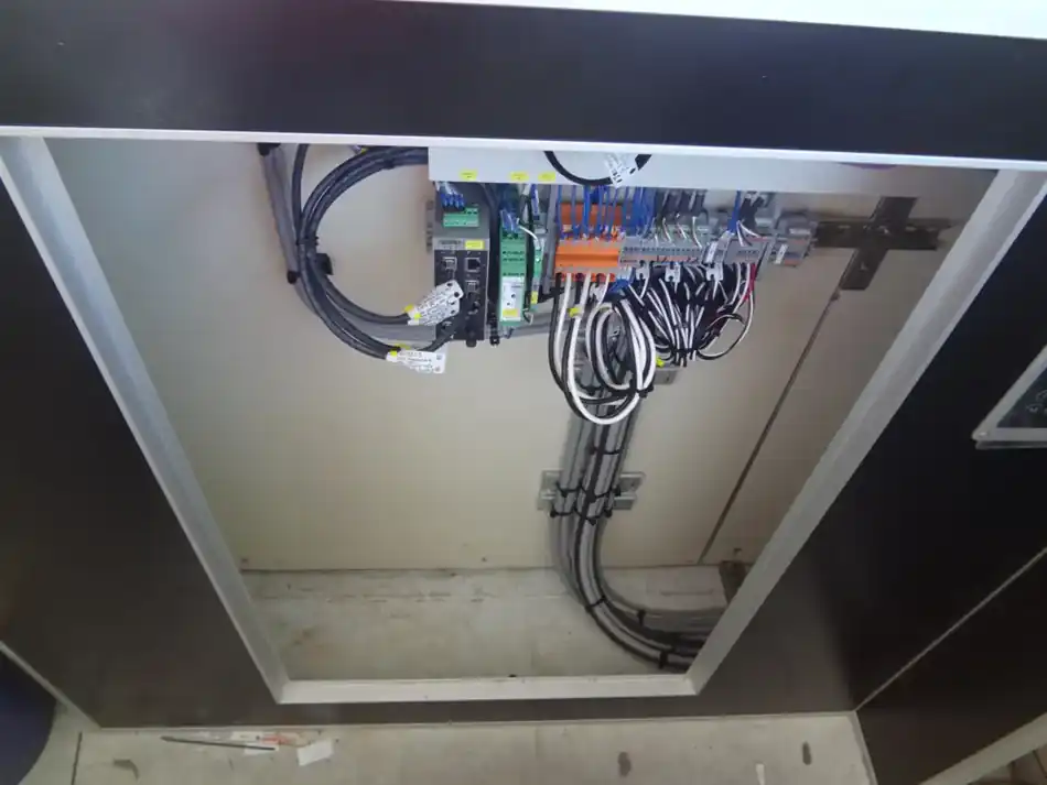 Control interface equipment with labeled terminal and network wiring